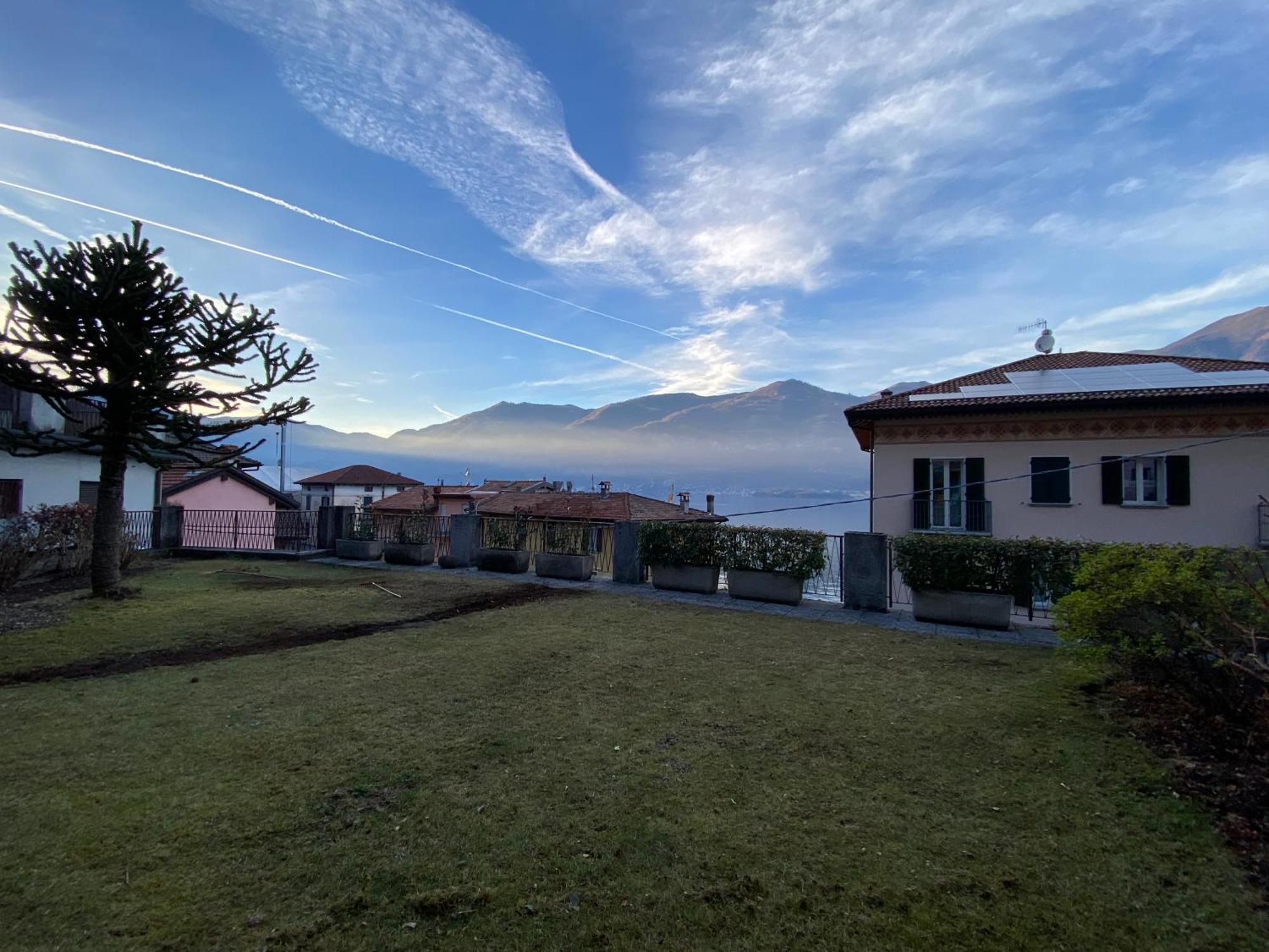 Tiziana Lake Como View Terraces Lägenhet Lezzeno Exteriör bild
